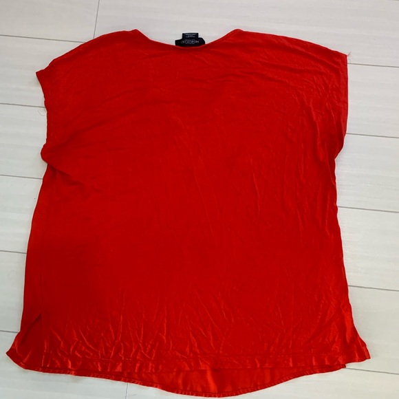Michel Studio Size X Red V-Neck with Buttons Short Sleeve Tee - Picture 5 of 7